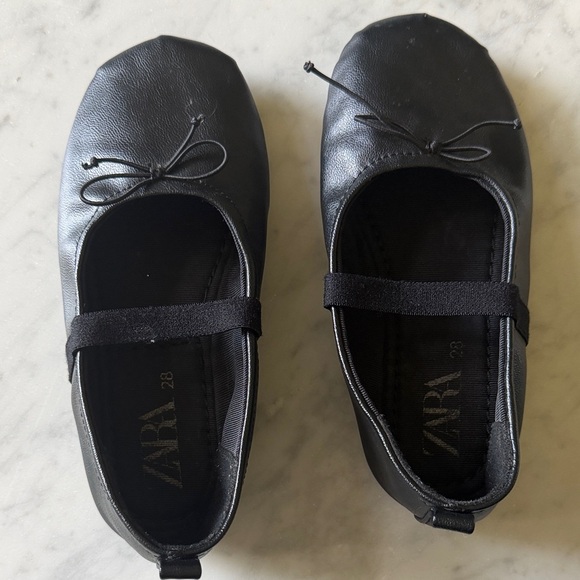 Zara Other - ZARA Black Girls Mary Jane Ballet Flats with Bow size 28 (us 11)